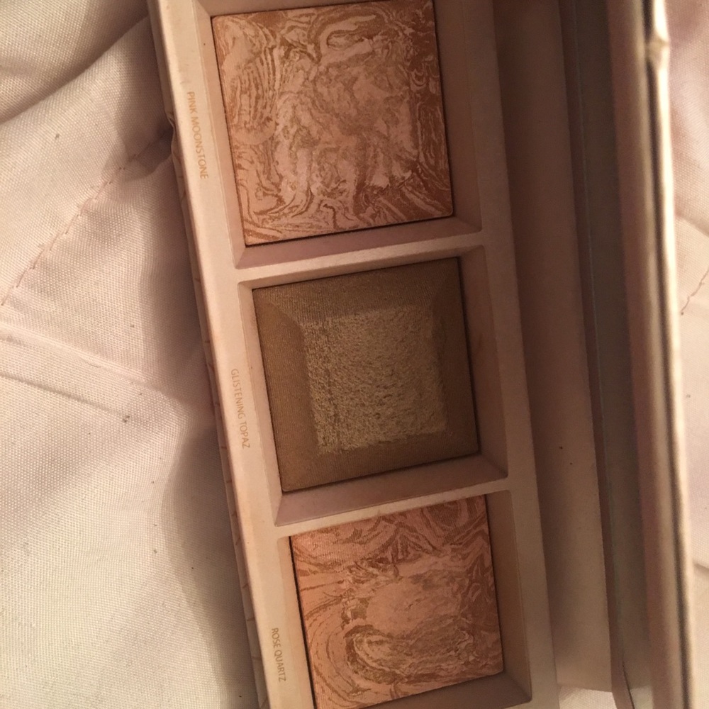 Bare minerals crystalline glow